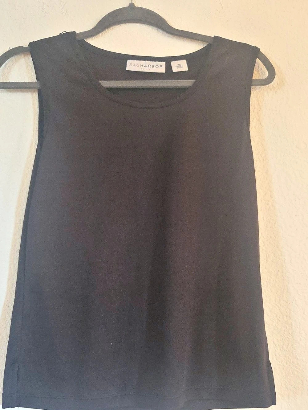 Sag Harbor Sleeveless Tank Top in Black Petite Small Like New